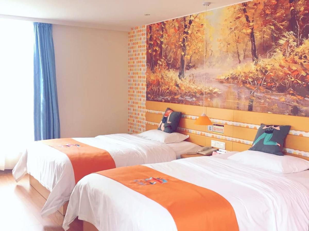 Pai Hotel Yuxi Tonghai Экстерьер фото