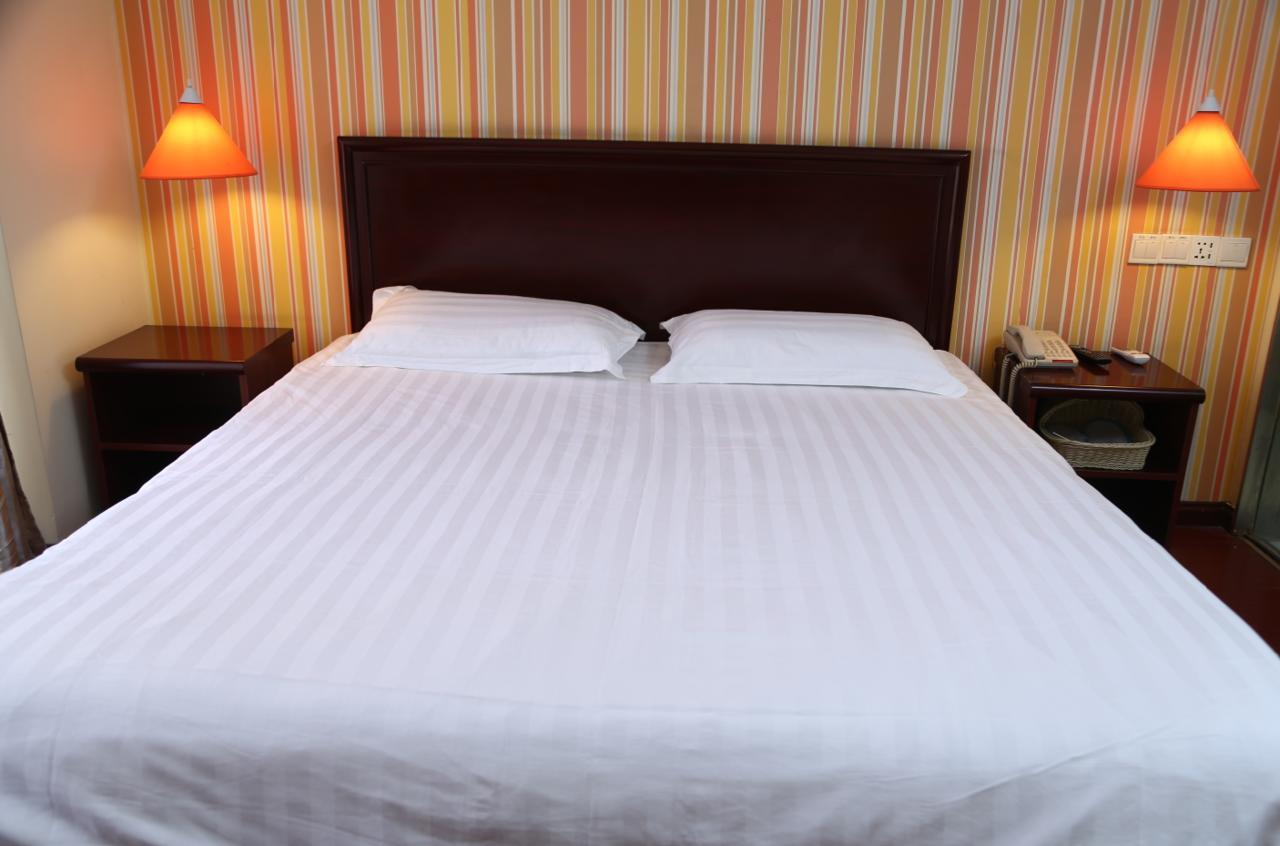 Pai Hotel Yuxi Tonghai Экстерьер фото